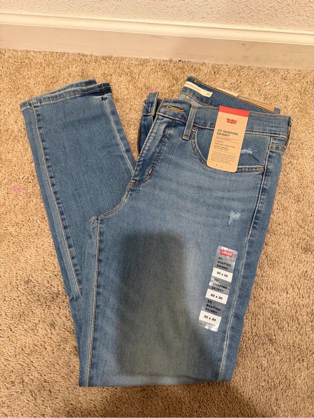 “New” Levi's 311 Shaping Skinny Jeans size30